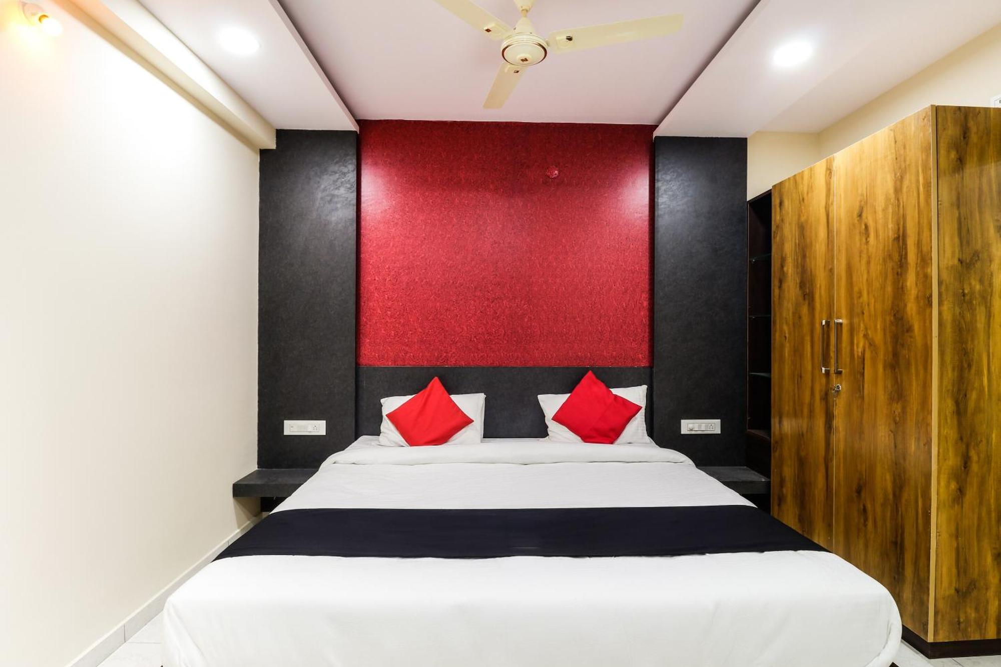 فندق سبوت أون 62363 إن آر ريزدينسي Yelahanka المظهر الخارجي الصورة